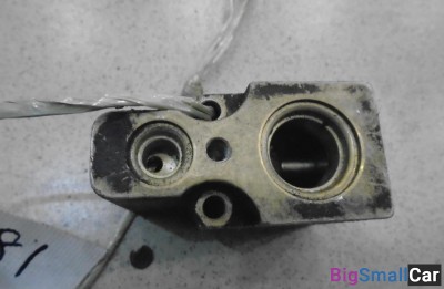 Клапан кондиционера от Renault Clio 1 1990-1998 - купить Екатеринбурге