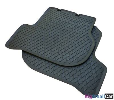 Комплект задних ковриков Golf Plus 5M0061512 82V