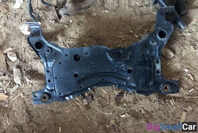 Подрамник Мазда 3 2.0 - купить Екатеринбурге