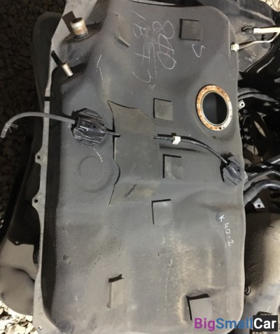 Бензобак тойота Камри 40 2.4 АКПП - купить Екатеринбурге