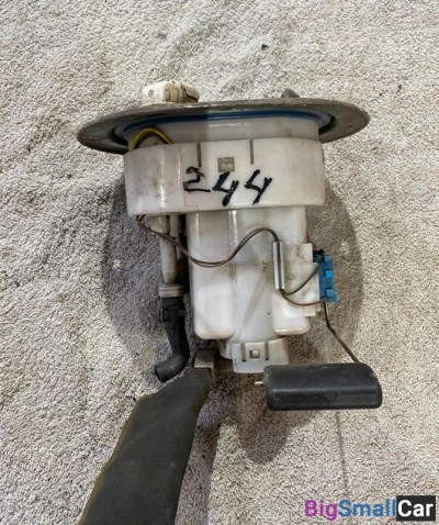 Насос топливный Hyundai Tucson 2.0 - купить Екатеринбурге