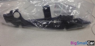 Крепление переднего бампера правое Toyota Land Cru - купить Екатеринбурге