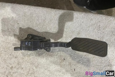 Педаль газа Mazda 2