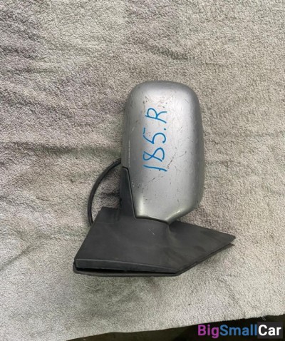 Зеркало правое Toyota Platz - купить Екатеринбурге