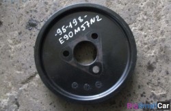 Шкив гур м57n2 3,0 (32 Рулевое упр. и геометрия подвески) 32427793983