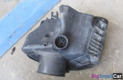 Корпус воздушного фильтра м54 2.2 (13 Подготовка и регулир. рабочей смеси) 13717521030