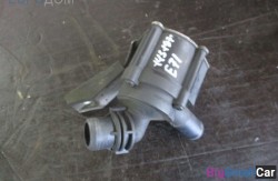 Дополнительная водяная помпа n63 (11 Двигатель) 11517566335 - купить Екатеринбурге