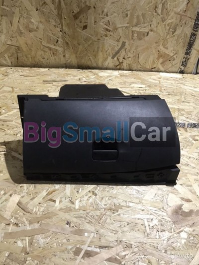 Бардачок Renault fluence